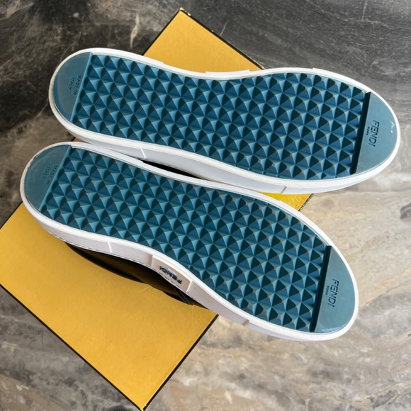 Fendi Sneaker, Bug, Black with Yellow Fur, Women size 36.5 - Picture 3 of 4